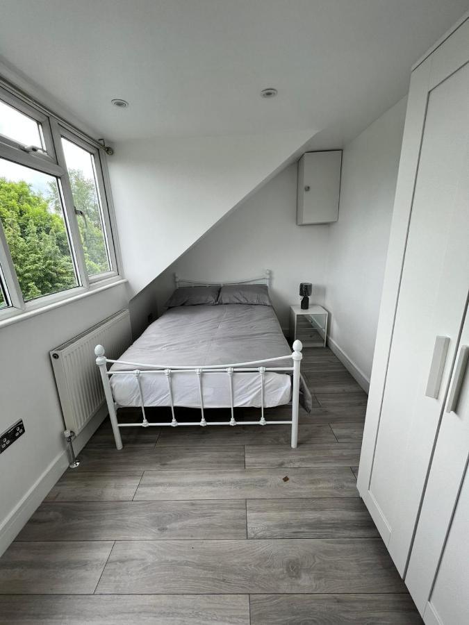 Lovely 2 Bedroom Flat With Roof Terrace In London Nw6 Londres Exterior foto