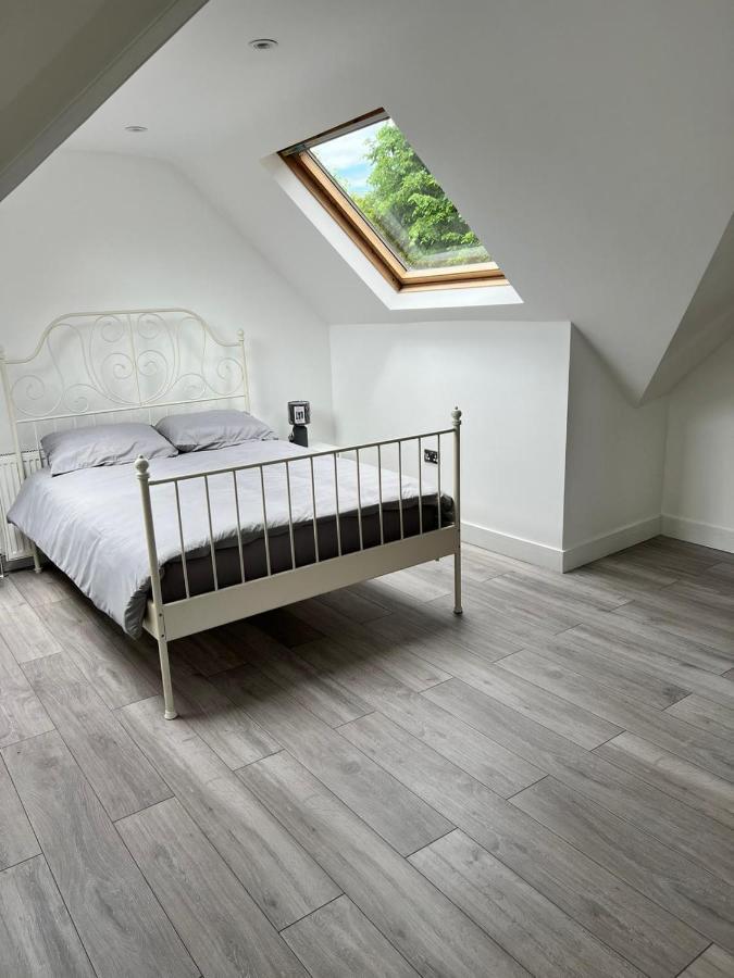 Lovely 2 Bedroom Flat With Roof Terrace In London Nw6 Londres Exterior foto