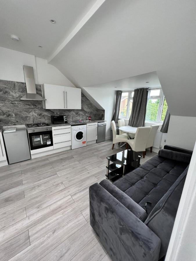 Lovely 2 Bedroom Flat With Roof Terrace In London Nw6 Londres Exterior foto